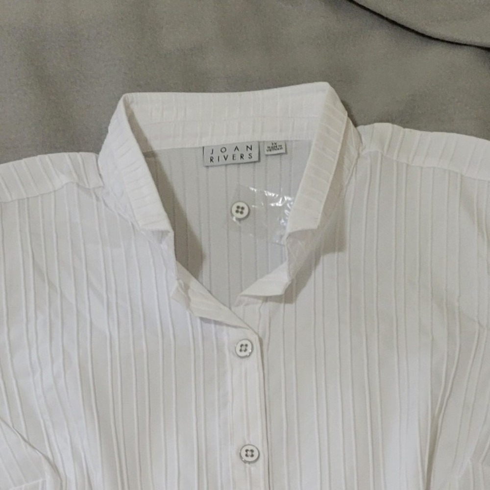 Joan Rivers White Pleated Button Front Blouse 3/4 Sleeve 1X Office Preppy - Picture 2 of 9